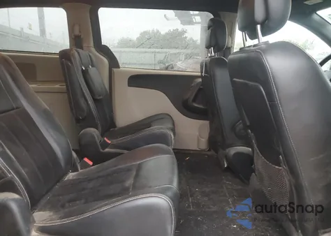 2017 Dodge Grand Caravan Sxt z USA, uszkodzony, nr VIN 2C4RDGCG7HR847855